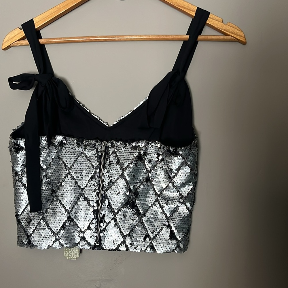 NWT GB Gianni Bini Sequin Top Women’s size Small
